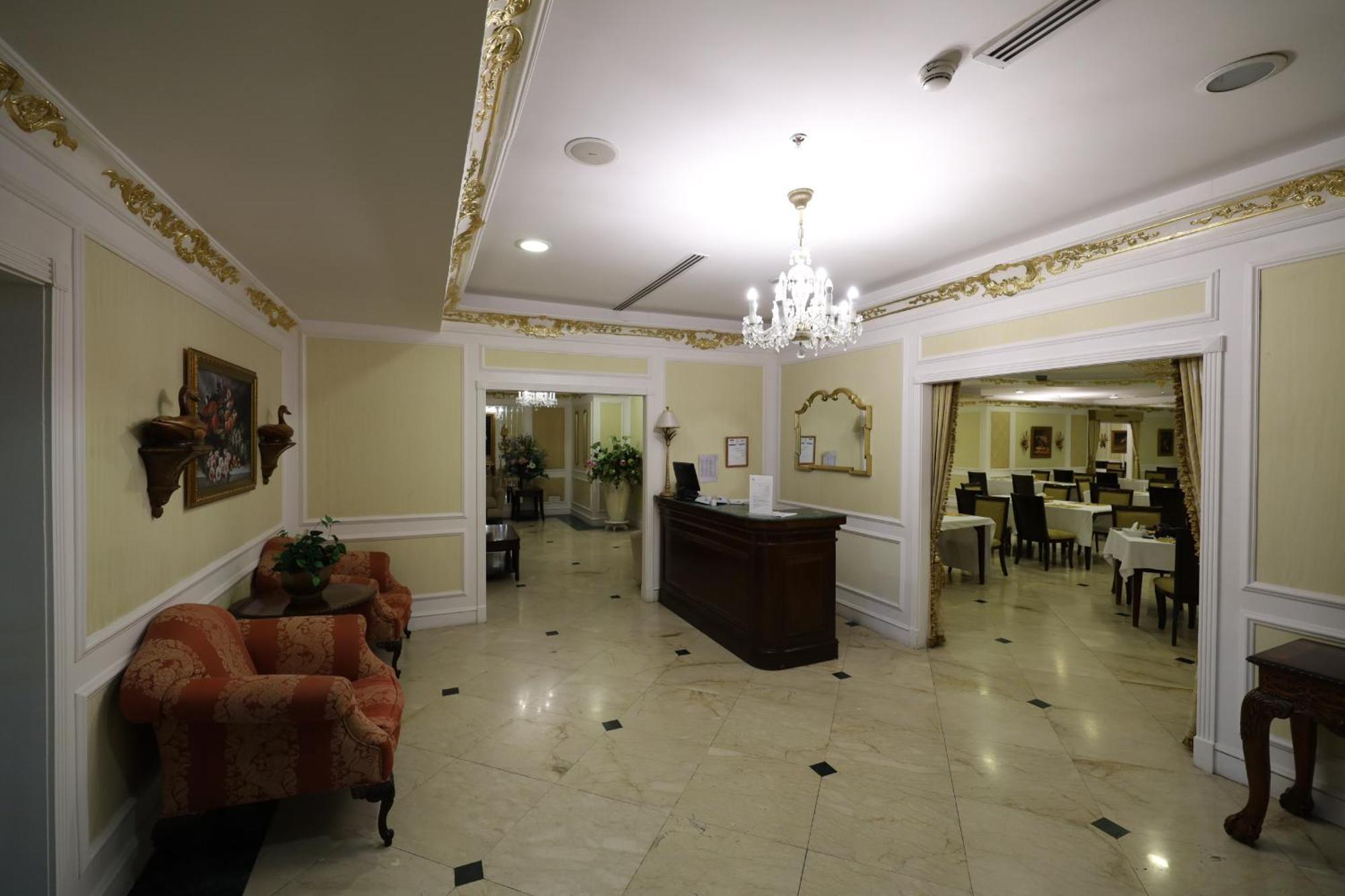 Habitat All Suites, Al-Khubar Exteriér fotografie The lobby of the hotel